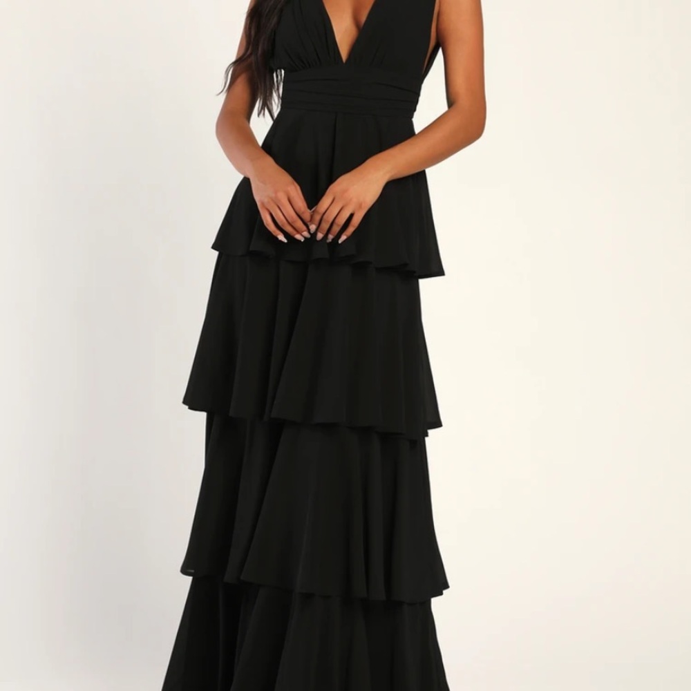 Elegant Black Tiered Evening Dress